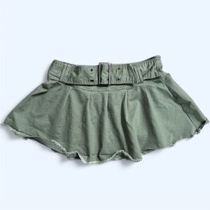 Green khaki chunky belted ruffle mini skirt